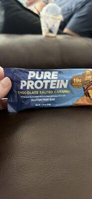 Pure Protein Chocolate Salted Caramel Protein Bar package front