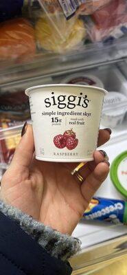 siggi's Simple Ingredient Raspberry Skyr package front